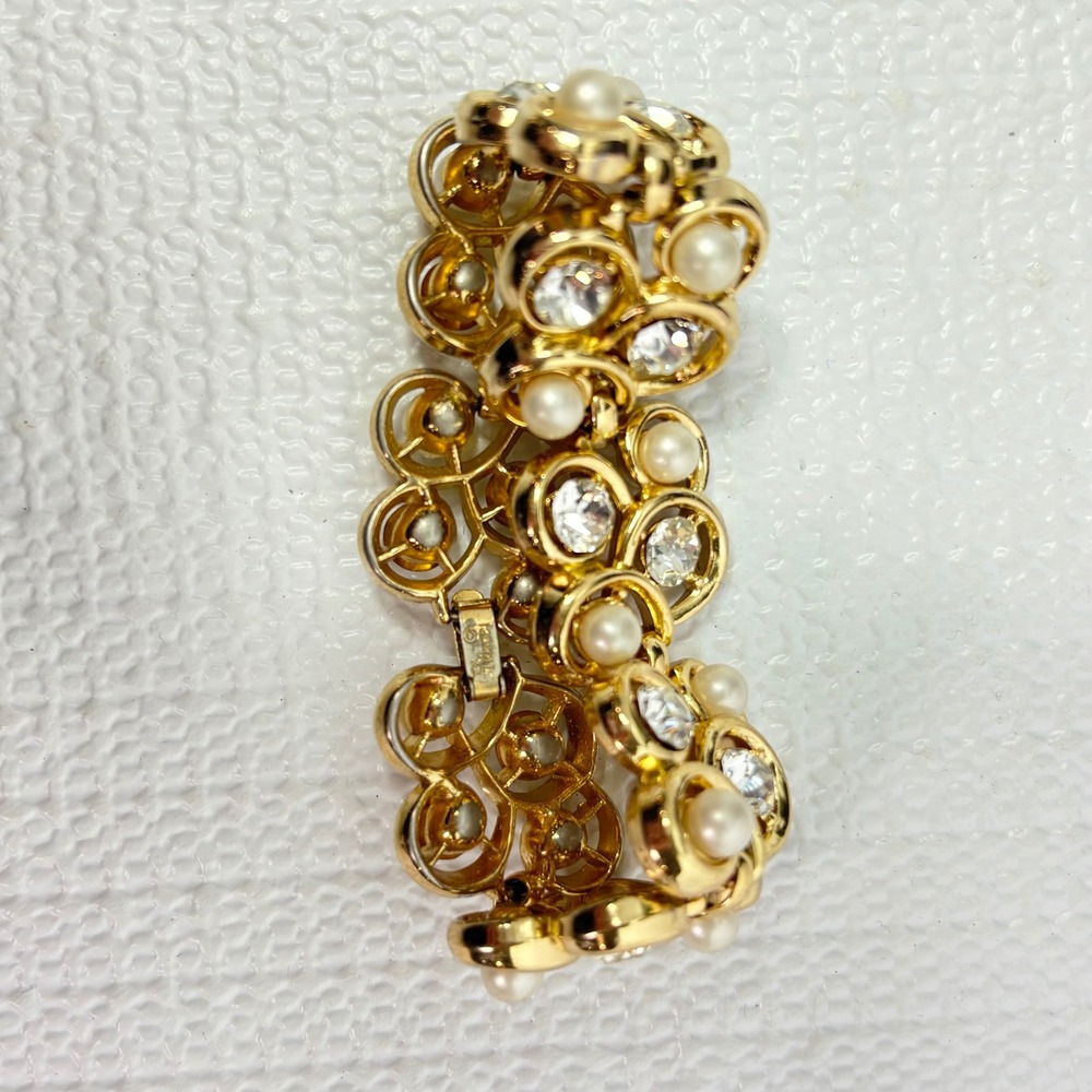 Trifari Set Gold Tone Faux Pearl Rhinestone Necklace Bracelet Vintage Costume - Picture 6 of 9